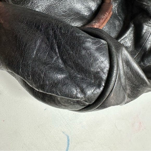 Authentic Chloe - Picture 6 of 7